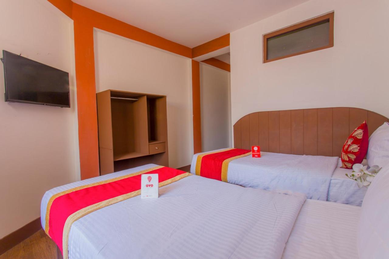 Oyo 166 Kathmandu Tourist Home Екстериор снимка