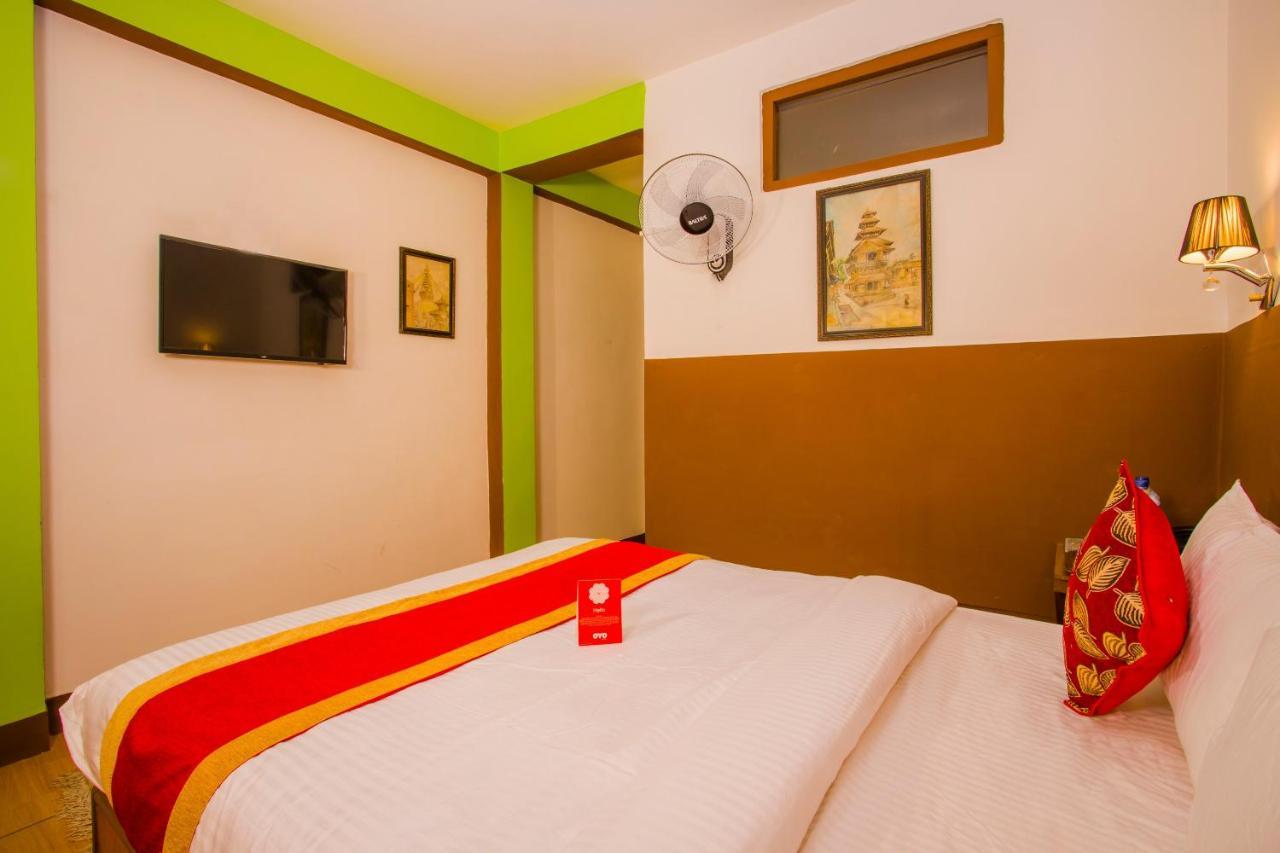 Oyo 166 Kathmandu Tourist Home Екстериор снимка