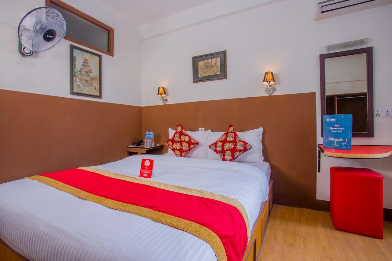 Oyo 166 Kathmandu Tourist Home Екстериор снимка