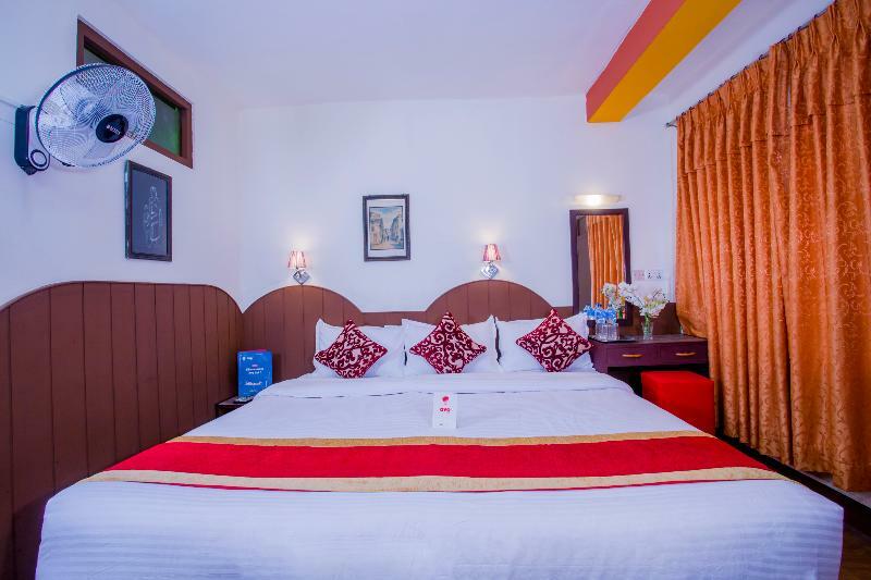 Oyo 166 Kathmandu Tourist Home Екстериор снимка